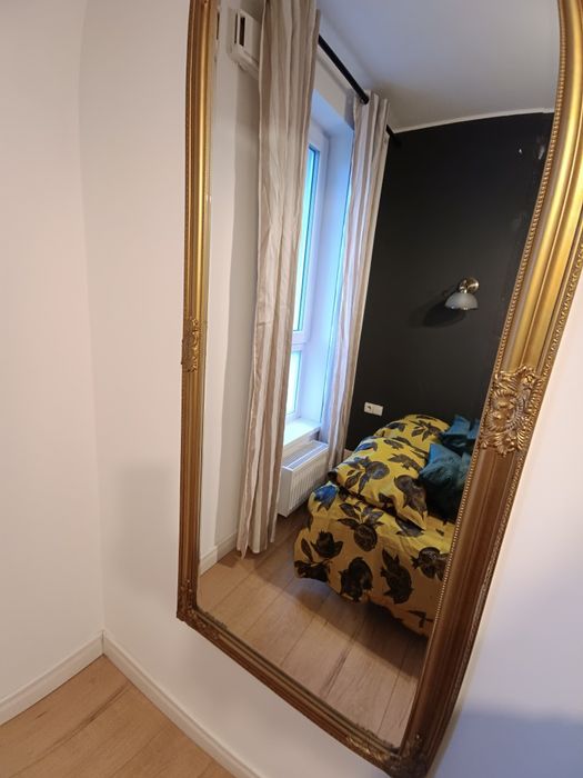 Krzywoustego dwa pokoje