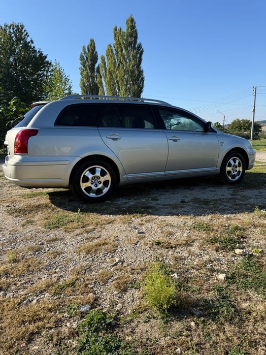 Toyota Avensis T25
