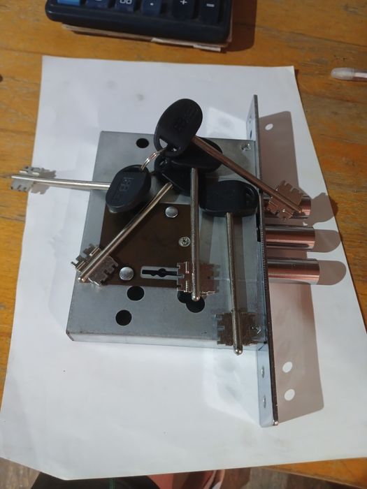 Замок врезной сувальный