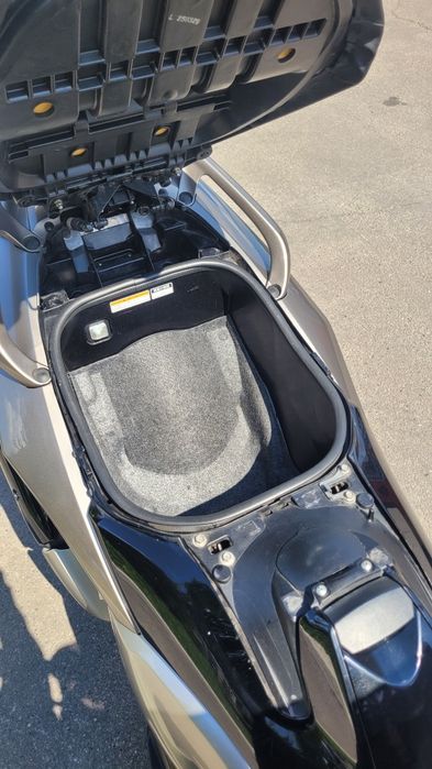 Продам Yamaha t-max 2011