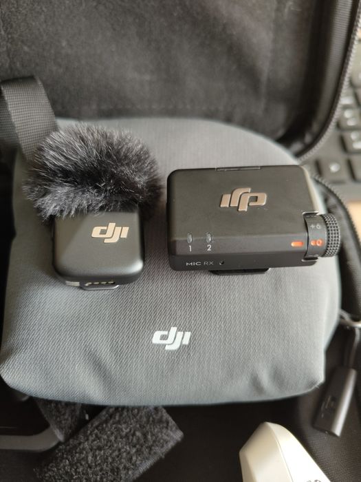 Vendo conjunto Câmara + estabilizador + micro de lapela