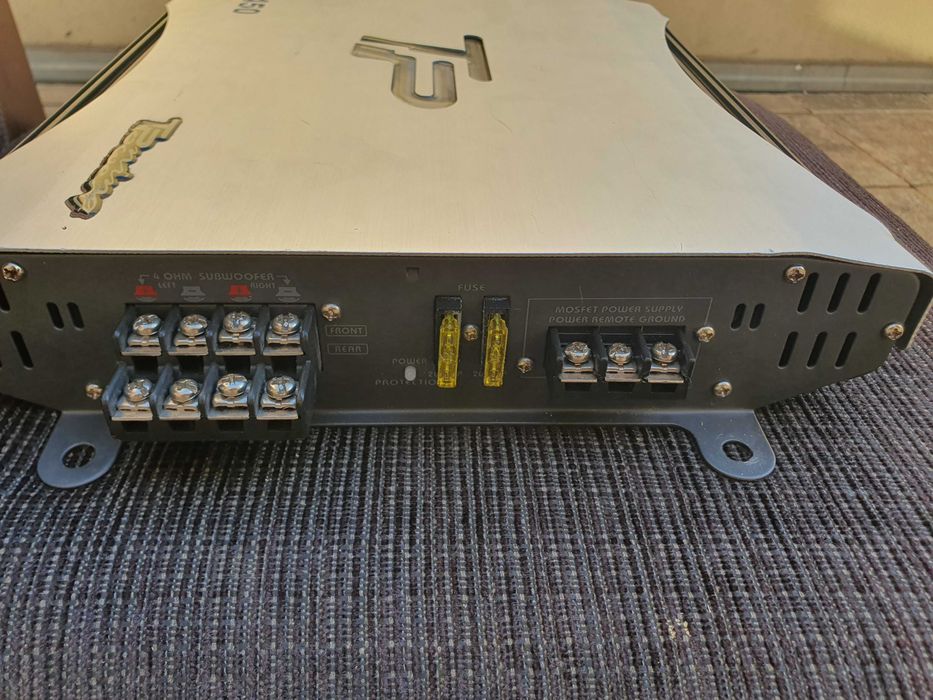 Amplificador TP450 - 1100w.
