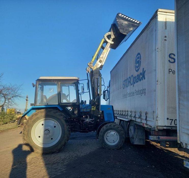 Швидкоз'ємний Навантажувач КУН-5м з ковшем для трактора МТЗ-1221,1523