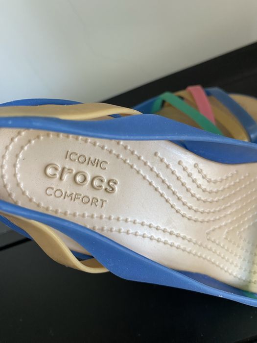 Sandały Crocs Isabella 2 Flat r. 36/37 W6