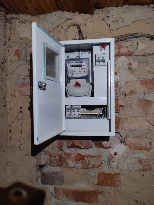 Будинок під житло під Черніговом (150 м², 5 соток, 3 поверховий)