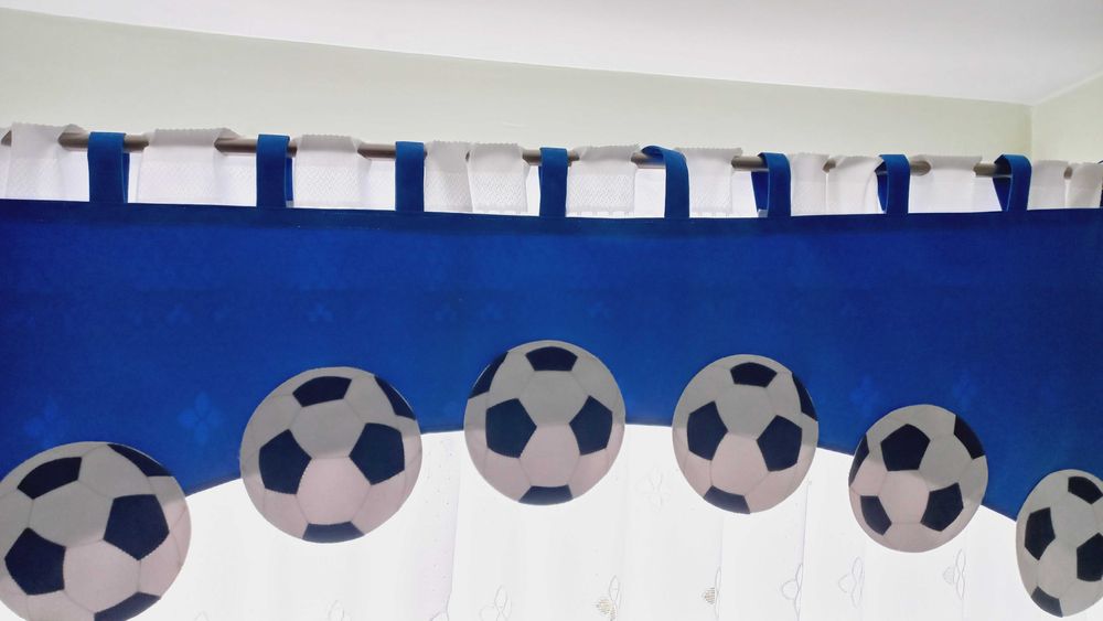 LAMBREKIN na okno do pokoju dziecka motyw PIŁKI j.Nowy