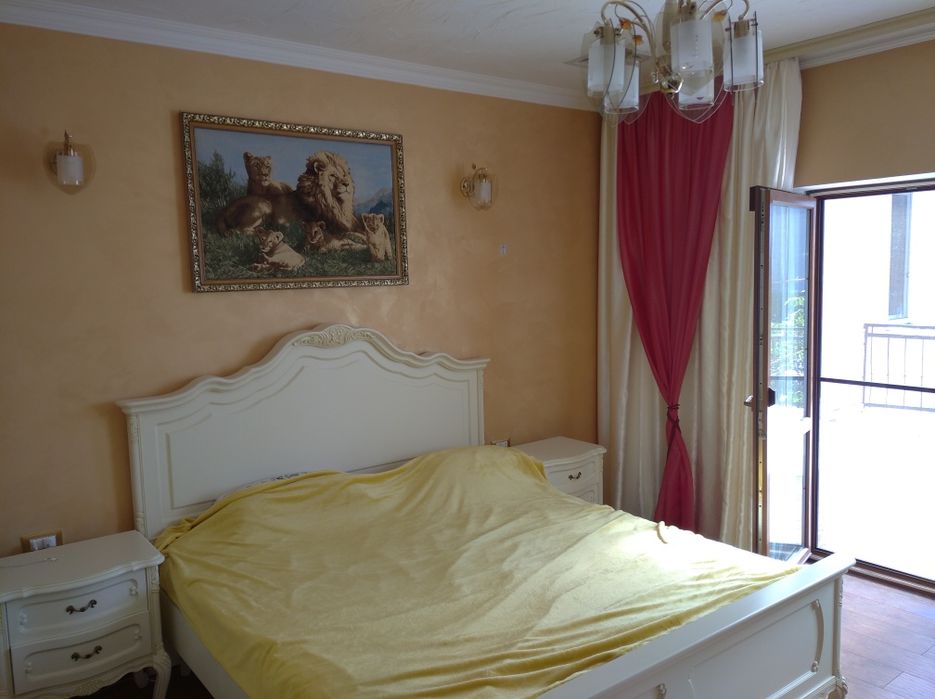 Продажа дома на 16  Фонтана / Золотой Берег,  ремонт, сауна , цоколь