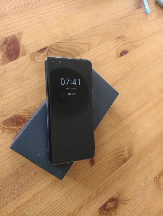 Honor Magic5 Pro – zadbany egzemplarz, świetny aparat.
