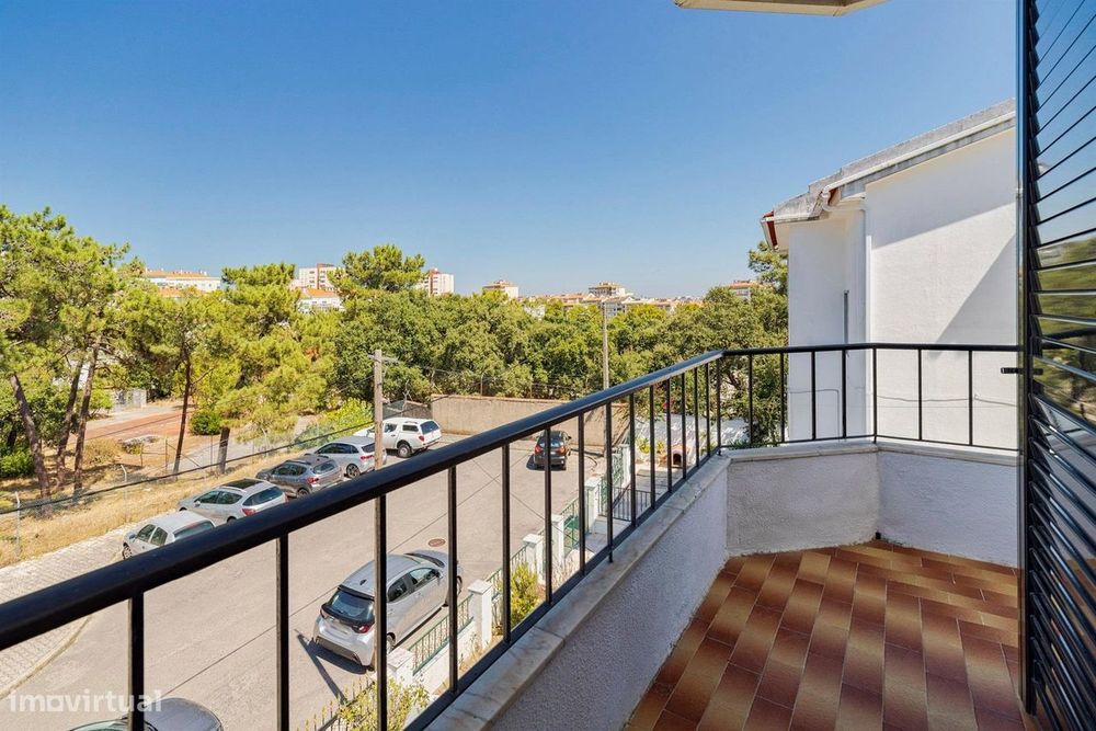 Moradia Geminada T3+ Sótão + Garagem -Qtª Rouxinol