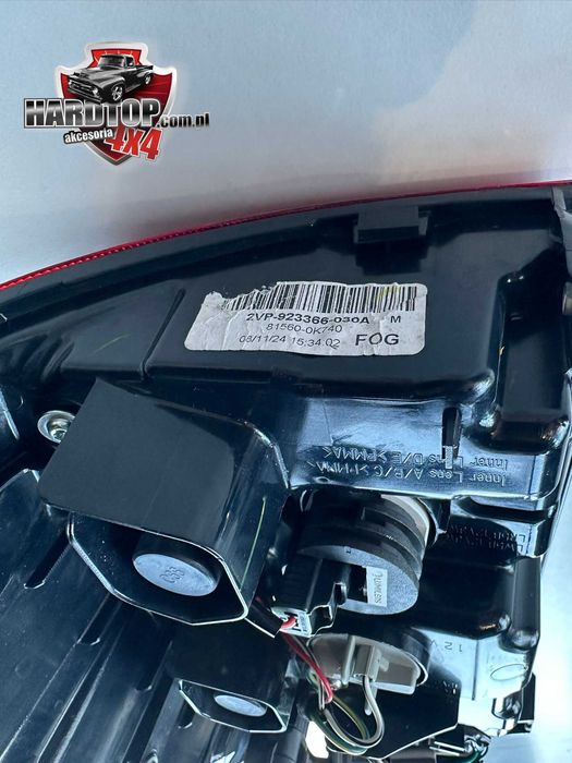 Lampa Oryginalna LEWA Tylna oświetlenie tył TOYOTA HILUX (2015+)