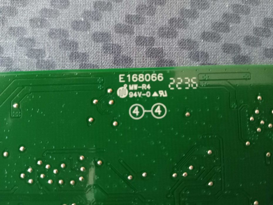Placa Principal (Main Board) do Monitor Philips 243V7QDSB
