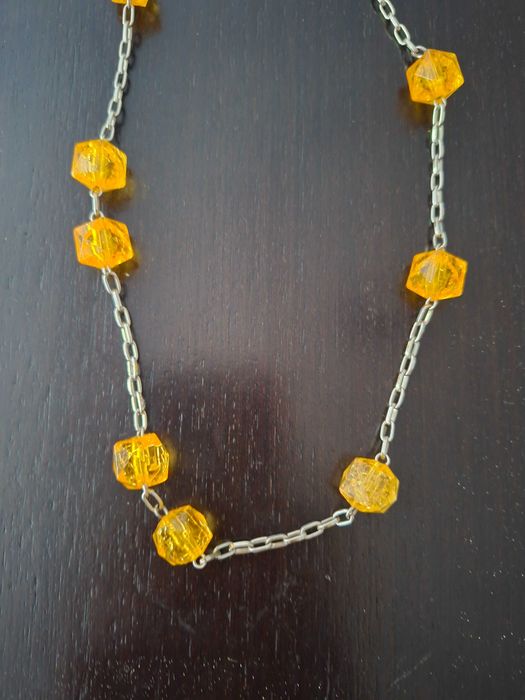 Look amarelo ou prata