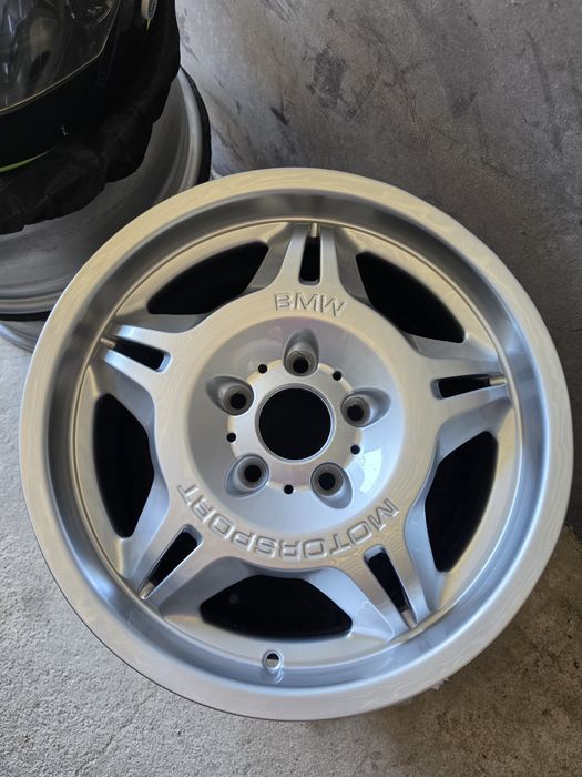 Jantes style 24 BMW e36 M3 GT