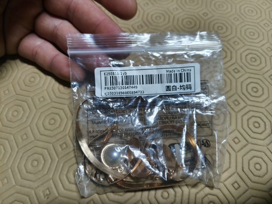 Conjunto colar e brincos pérola Mabe dourado escovado