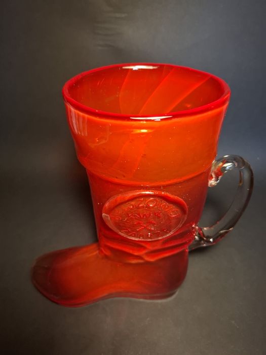 Szklany but kwk Bielszowice, huta Ząbkowic