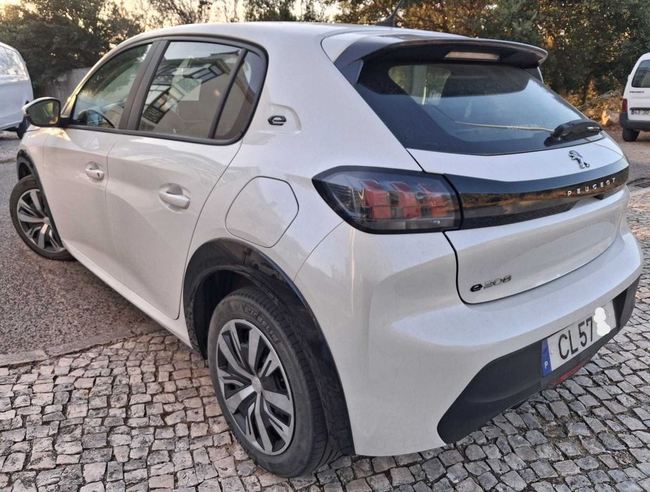 Peugeot E-208 de 2020 — photo 4
