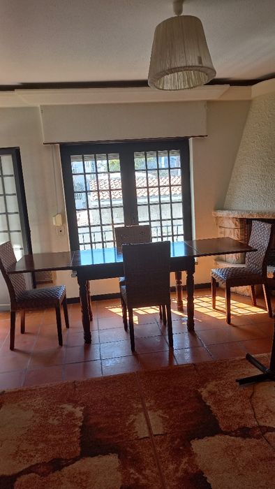 Vendo mesa de jantar