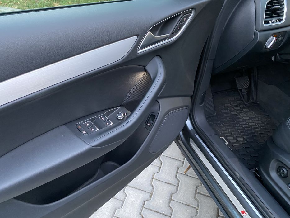 Audi Q3   2.0T  Quattro  2018