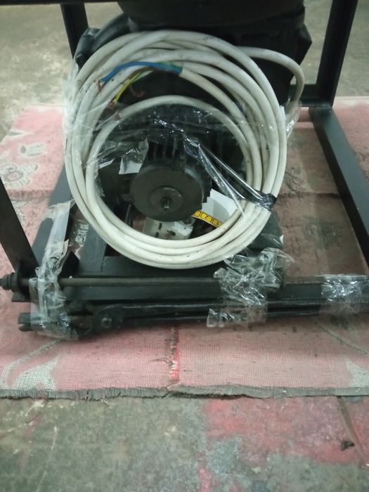 Кузня горно заводського виготовлення, розкладна двигун 380