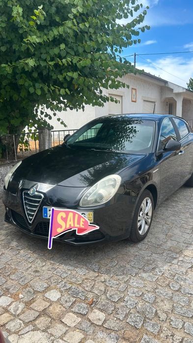 Alfa Romeo Giulietta 1.6 JTDm (2011) – Excelente Estado, Muito Económi