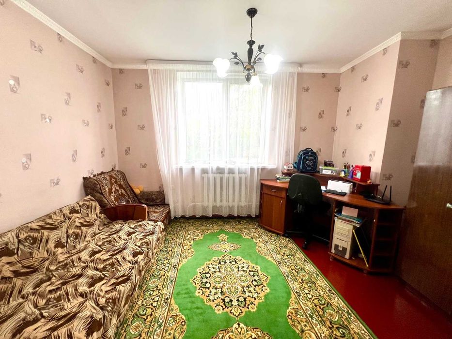 Продається будинок на Старому місті