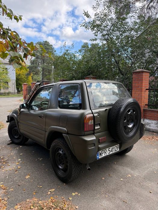 Продам Toyota Rav4