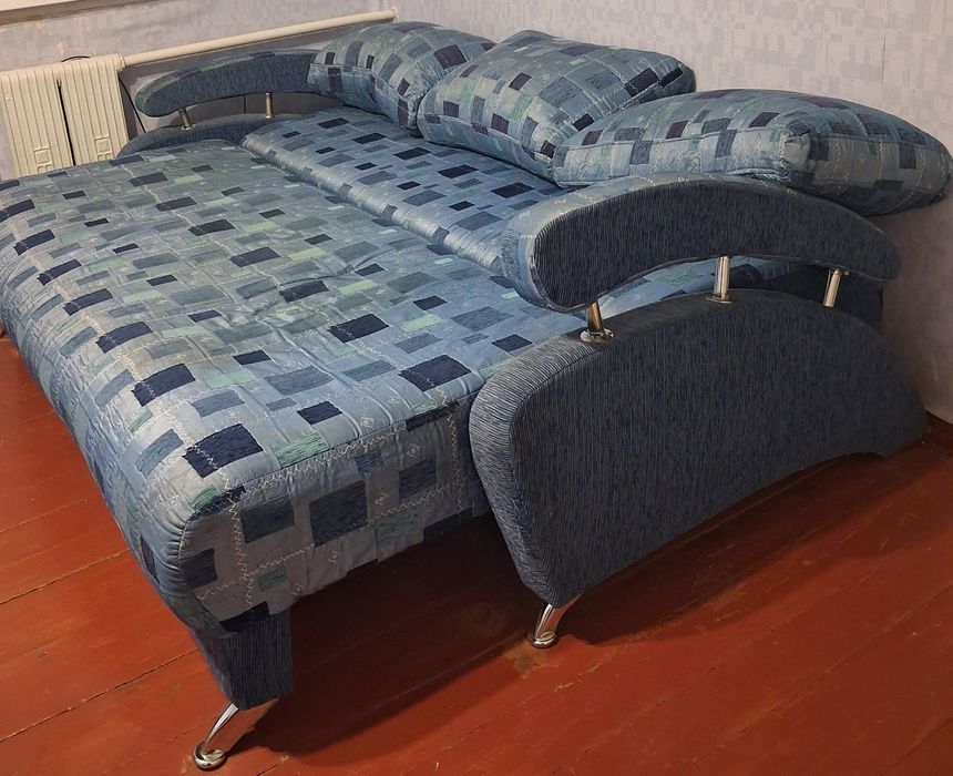 Продам диван двоспальний