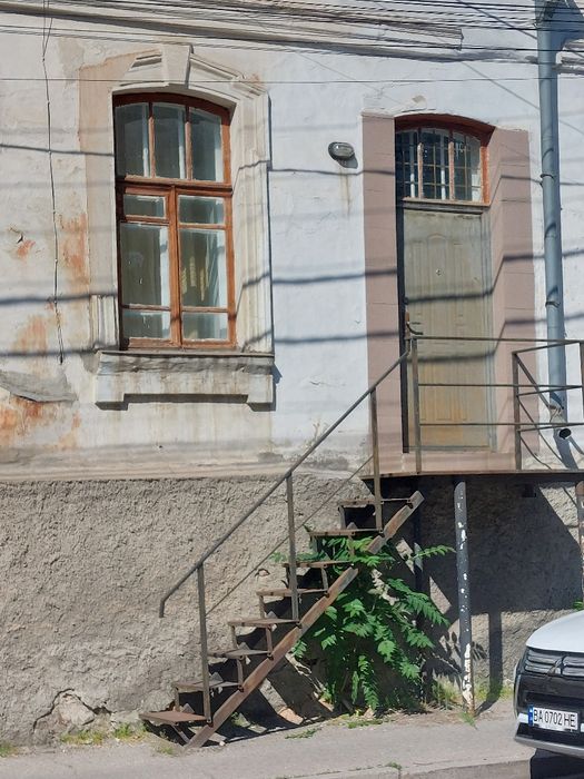 Продам 2к квартиру в Центрі по червоній лінії
