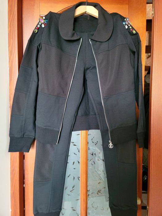 Продам новий жіночий костюм L