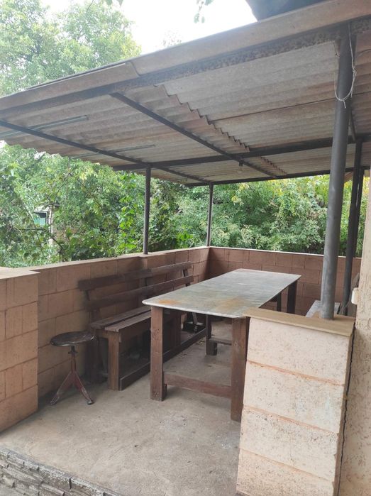 Продаётся дом ц=г рвйон(карнаватка)