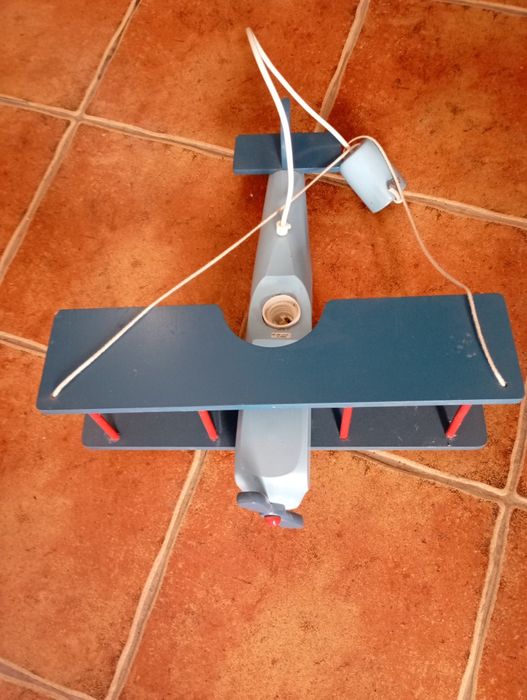 Żyrandol lampa samolot