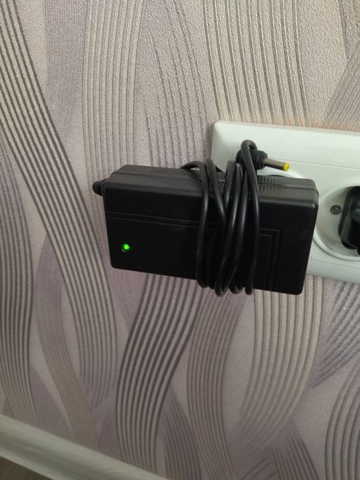 Блоки питания 13.5в.13в.