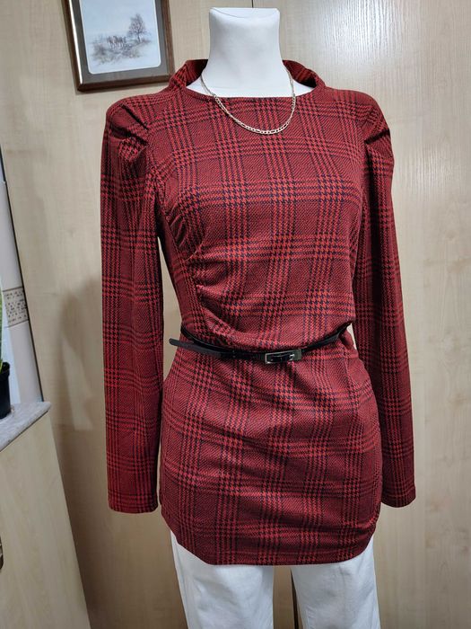 Elegancka bluzka z długim rękawem w czerwono czarną szkocką kratę