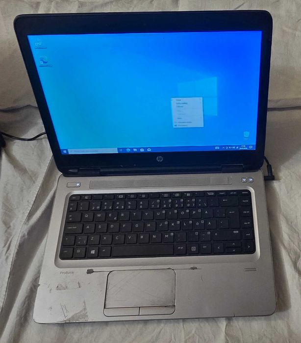 Zestaw 8 laptopów
