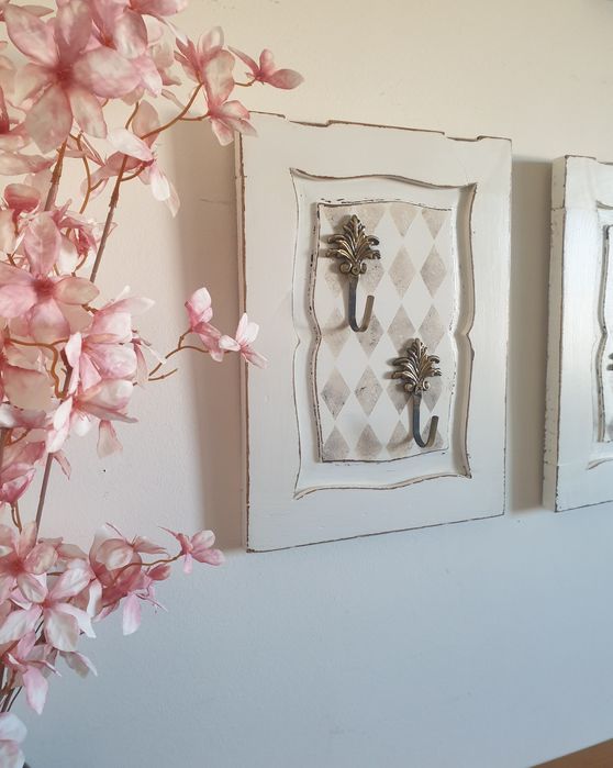 Pequeno cabide de parede ( preço unitário) Small wooden wall hanger