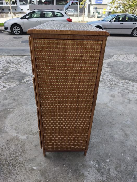 Comoda de verga á medida