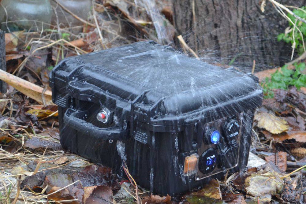 Вологозахищений павербанк на LiFePo4 АКБ. 20 Ампер/годин, 12 Вольт