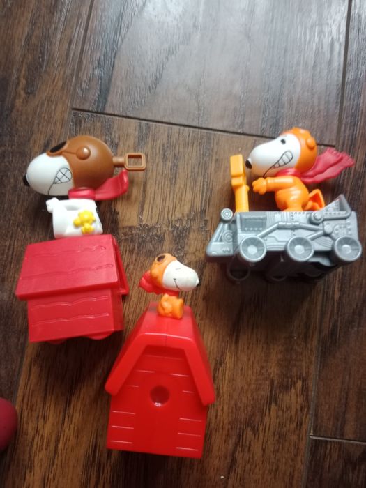Cena za Zestaw Snoopy kolekcja zabawek figurek kolekcja z McDonald's