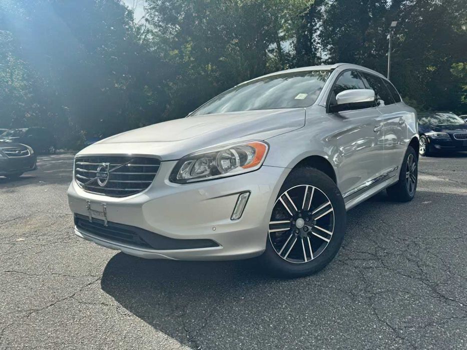 Volvo XC60      2016