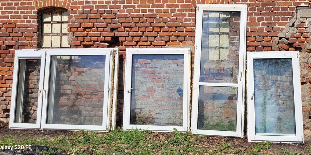 Okna z demontażu Pcv . parapety