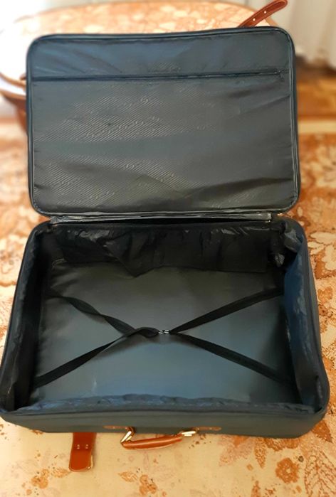 Дорожный чемодан De Fanal. Приобретен в Германии.