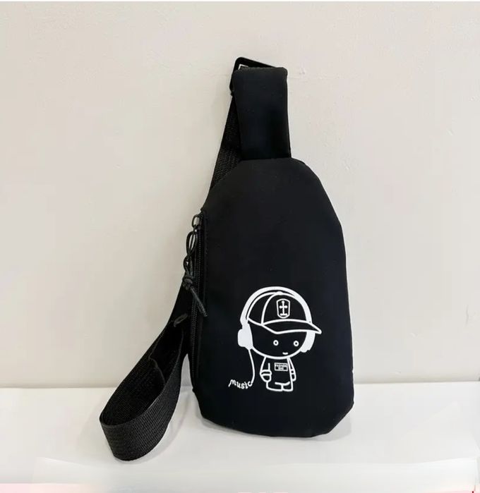 Torebka nerka saszetka młodzieżowa na ramię czarna