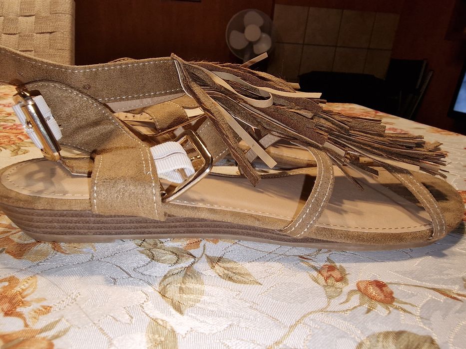 buty damskie z frędzlami rozmiar 39