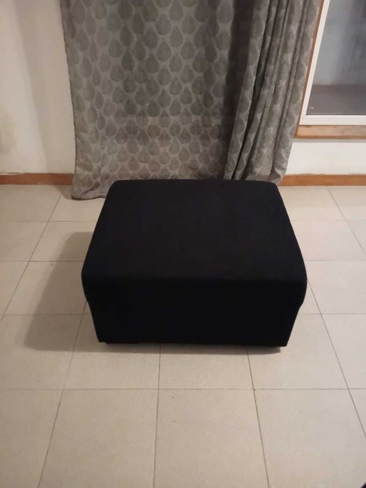 Sofá com chaise long Preto