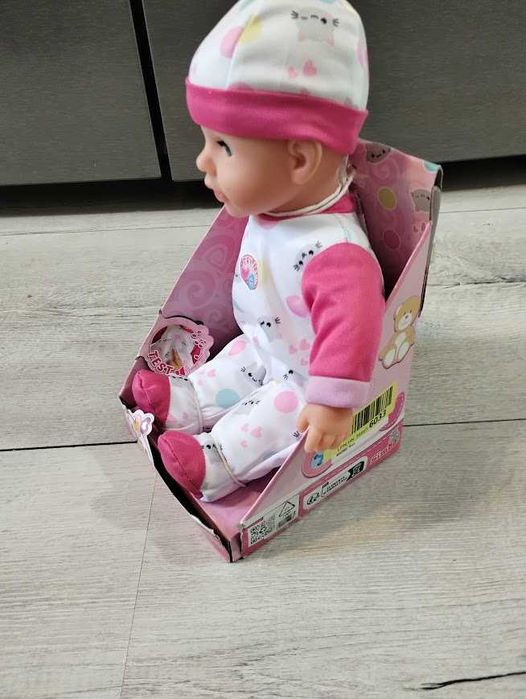 Lalka New Born Baby Simba Laura Słodki bobas śmieje się, gaworzy 30 cm