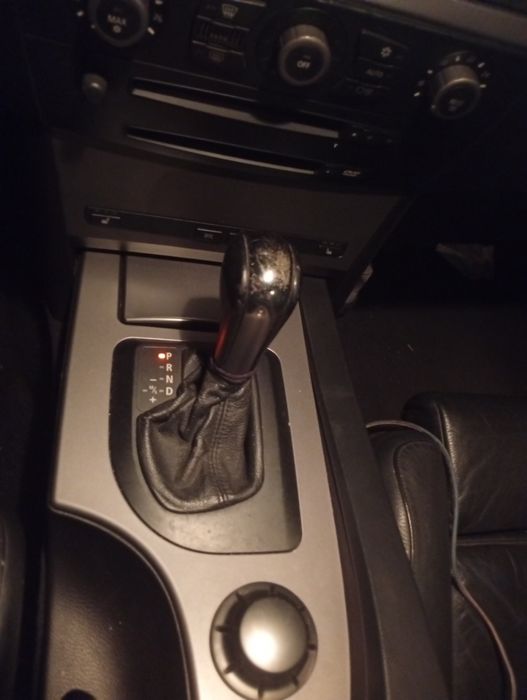 Vendo ou troco por mota BMW e61 525d