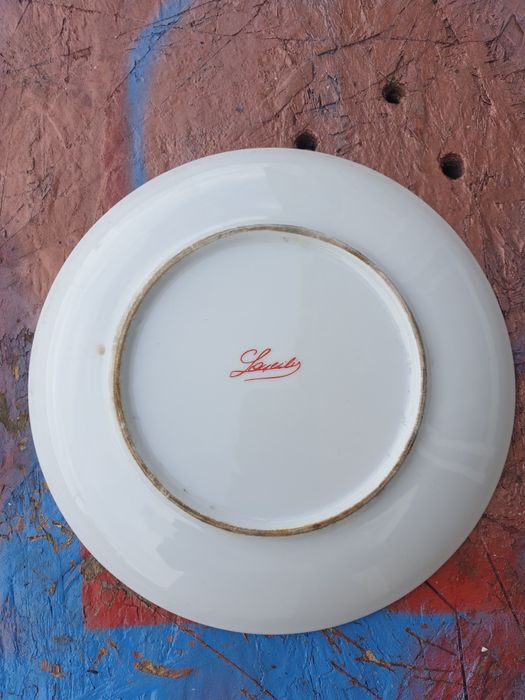 Vintage decorative autumn-themed plate435434075141580801