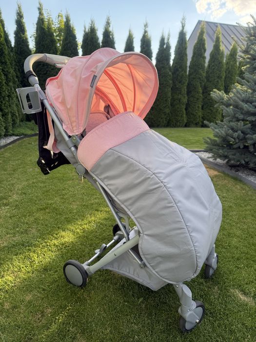 Lekki Wózek spacerówka Kinderkraft Pilot różowy zestaw
