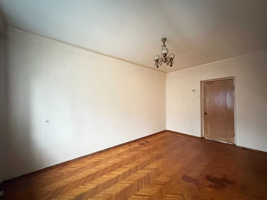 Продаж 2к квартири біля метро Дорогожичі