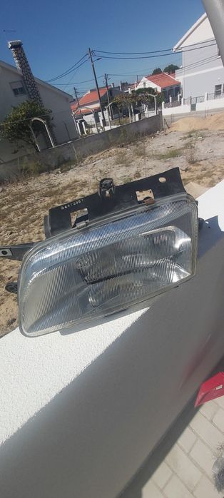 Farol citroel berlingo